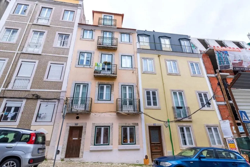 Цены на Guestready - Luxury Apartment With Private Terrace in the Lapa Quarter в Лиссабоне