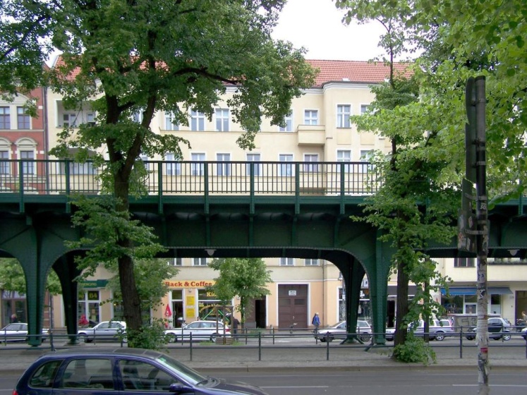 Quiet Courtyard Apartment (PB1) — забронировать отель в Берлине