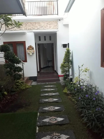Green three bed room villa private pool — отель с удобным расположением в Кута
