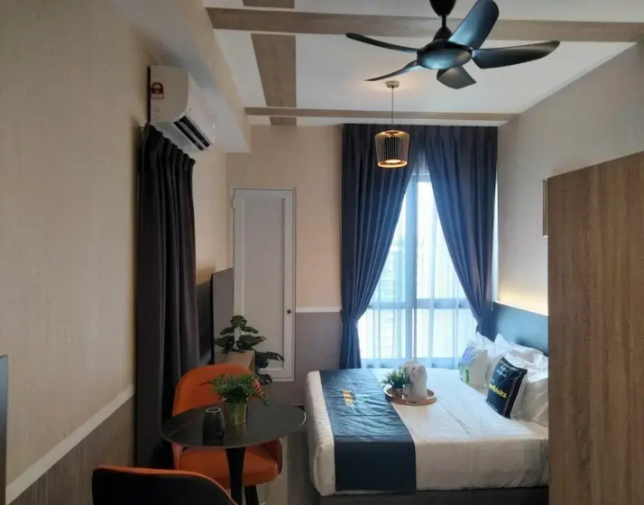 Cubic Botanical Suites HomeBrickz 4 — отель в Куала-Лумпуре, Малайзия