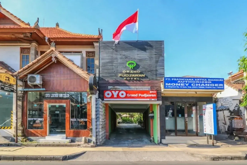 Capital O 1666 Grand Pudjawan Hotel Near Kuta Beach 3 — отель в Кута, Индонезия
