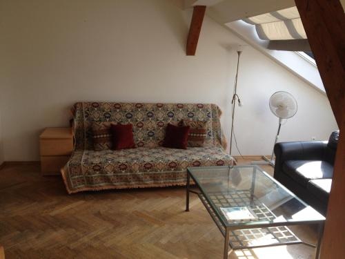 Penthouse Apartment in Vinohrady — отзывы гостей и цены