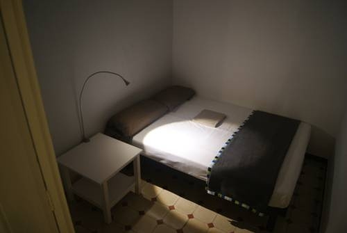 Bcn Eixample Hostel — отель с удобствами в Барселоне