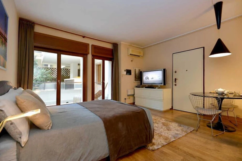 Heart Milan Apartments Vercelli — отель с удобным расположением в Милане