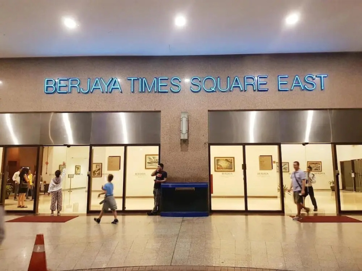 KL Grand Service Suite at Times Square — отель с удобным расположением в Куала-Лумпуре