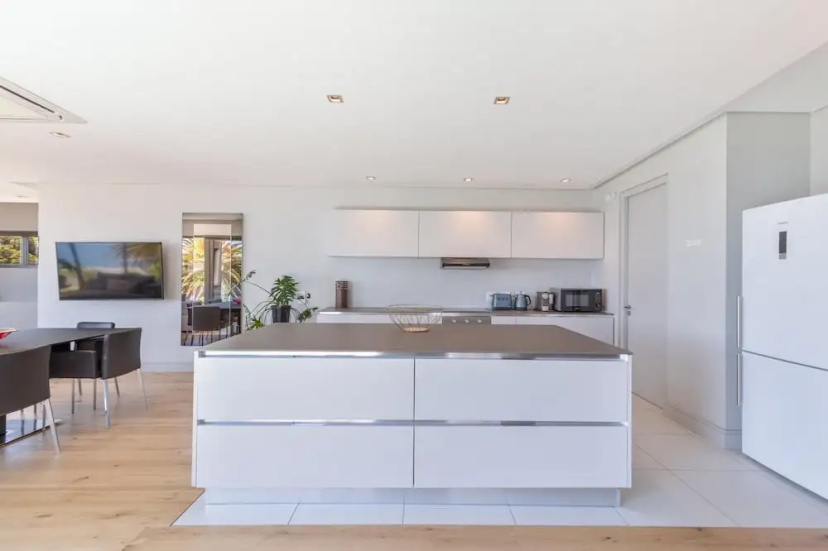Amara 2 -designer Penthouse With Spectacular Views — отель с удобствами в Кейптауне