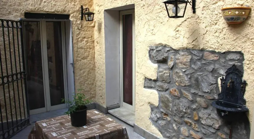Цены на Danisinni House в Палермо