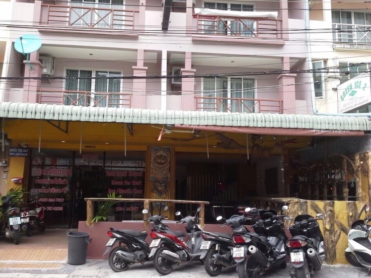 Цены на Vech guesthouse2 в Патонг