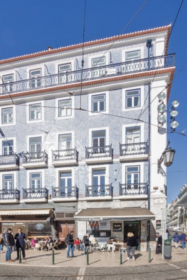 Nomad's Chiado Lisbon & Amazing View — отель с удобствами в Лиссабоне