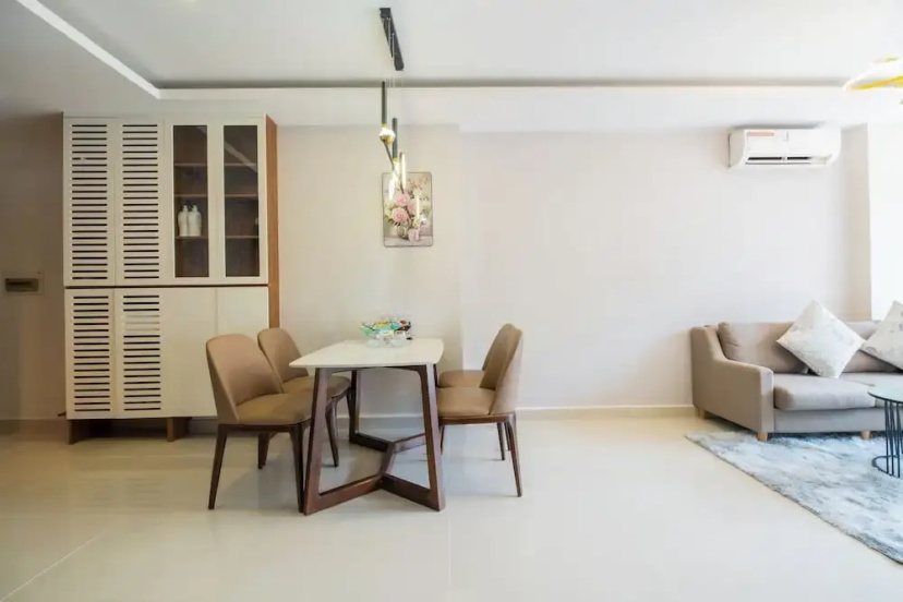 Emily Residence Tan Son Nhat Airport 5 — отель в Хошимине, Вьетнам