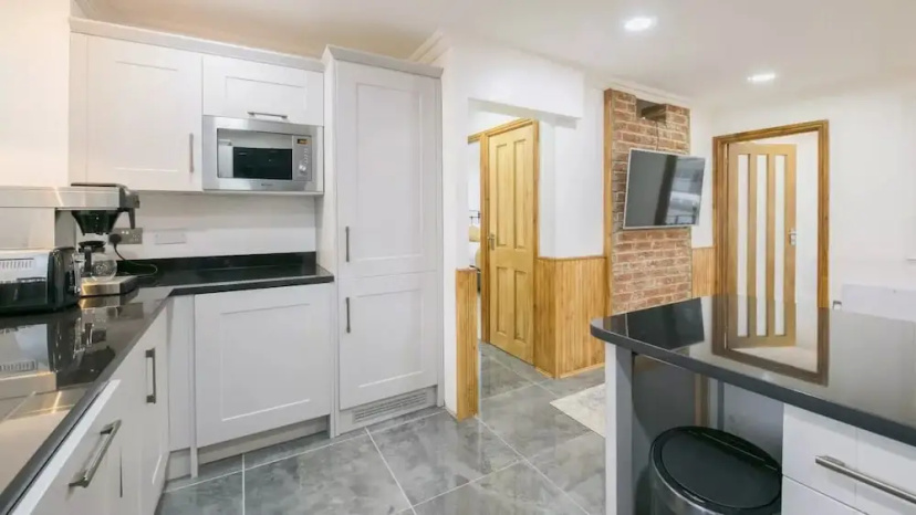 Colorful Apartment near Canary Wharf — отзывы гостей и цены