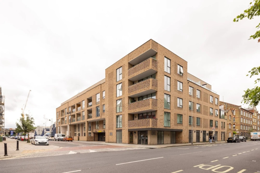 Stunning 2 Bed Flat near Tower Bridge — забронировать отель в Лондоне