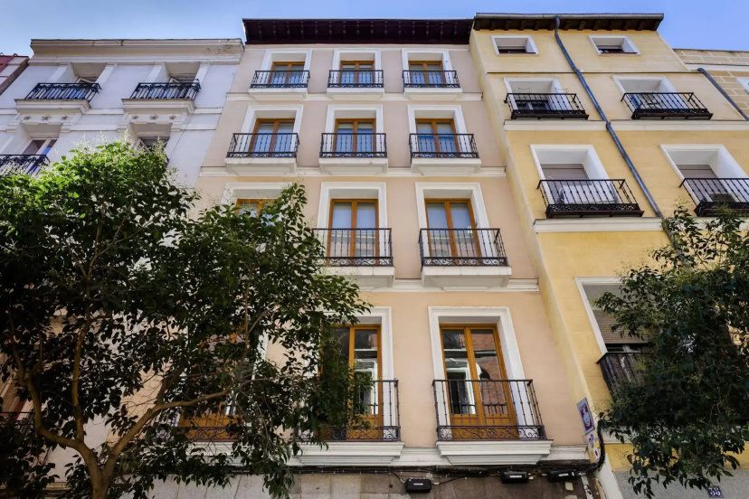 Home Art Apartments — отель с удобствами в Мадриде