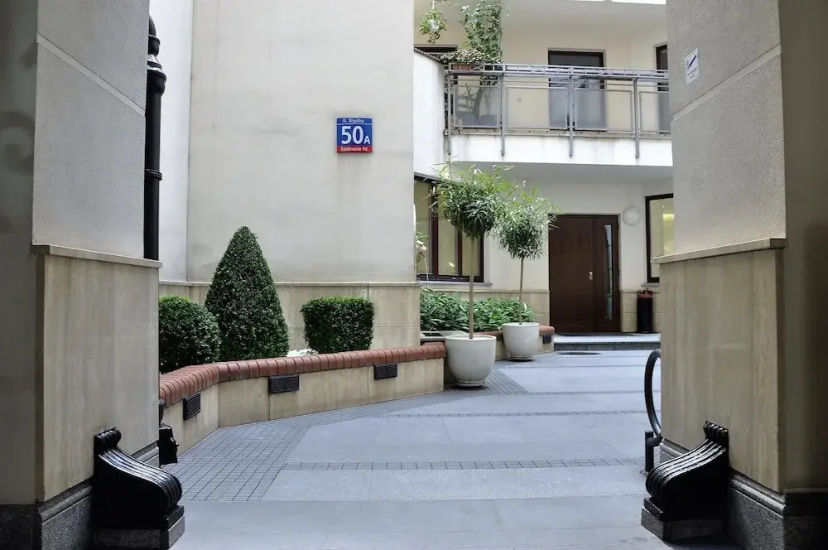 Prudentia Apartments Wspólna — забронировать отель в Варшаве