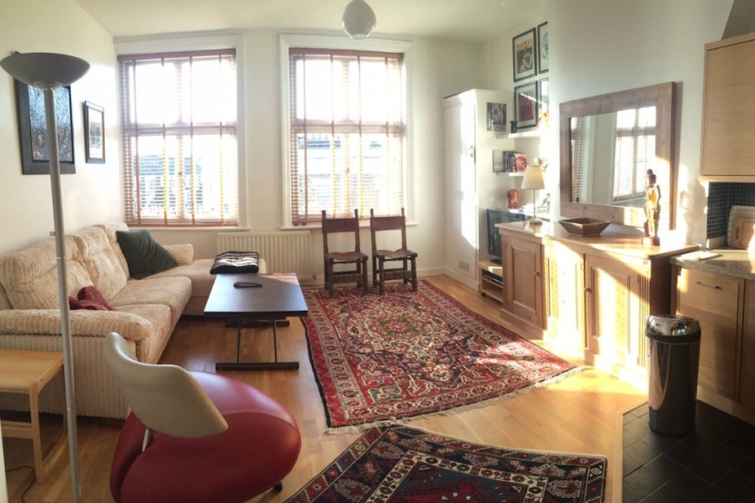 Fantastic Home Full of Character — отель в Лондоне, Соединенное Королевство