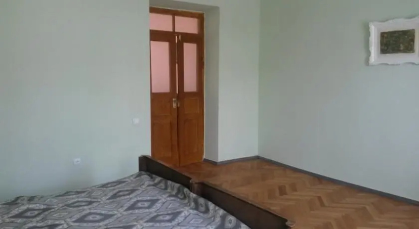 Цены на Big House Small Price в Ереван