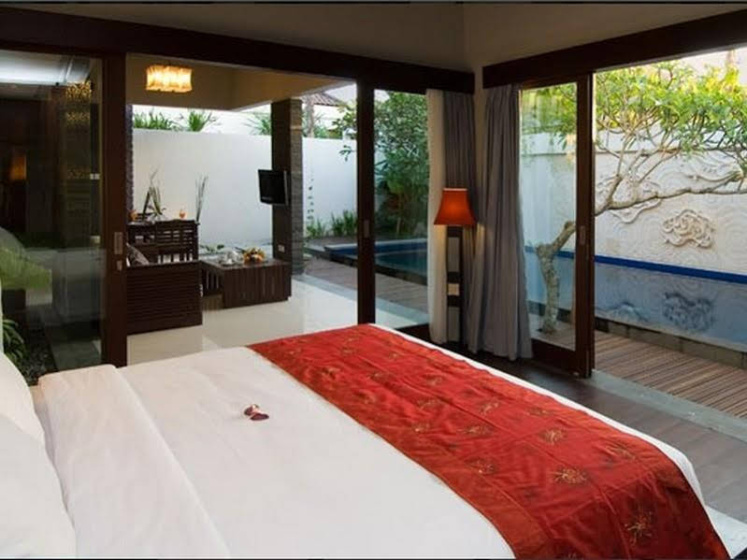 Puri Kekayon Villas — отель с удобствами в Денпасар