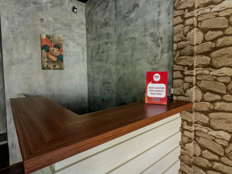 Nida Rooms Pura Demak 57 Denpasar at Dee Mansion — отель с удобствами в Денпасар