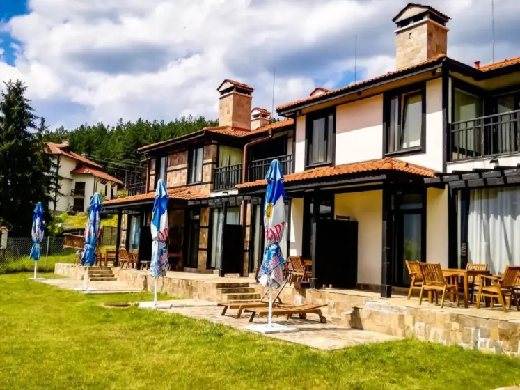 Цены на Holiday Village COOP Dobrinishte в Банско