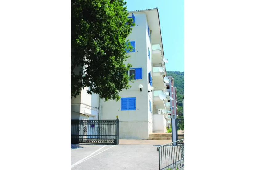 Apartman Irish Adriana — отель с удобным расположением в Будва