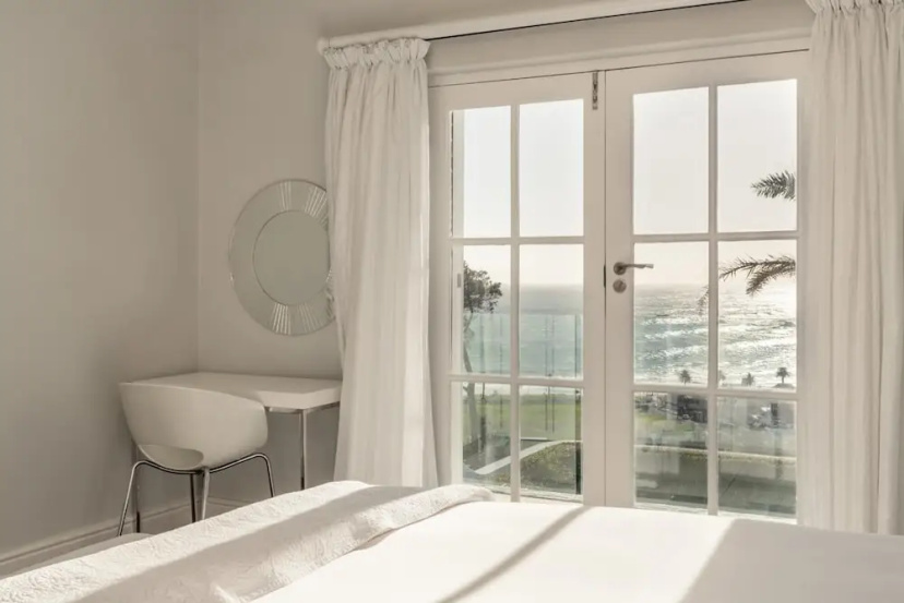 Incredible 6bed w Pool in Camps Bay Villa Galazzio — отель с удобствами в Кейптауне