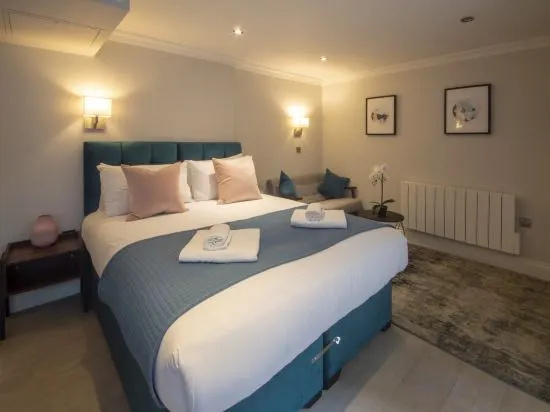 Viridian Apartments in High Street Kensington Serviced Apartments - Cheniston Gardens — отель с удобствами в Лондоне