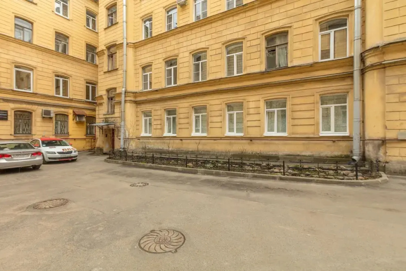 «Апартаменты на Саперном 8» — отель в Санкт-Петербурге, Россия