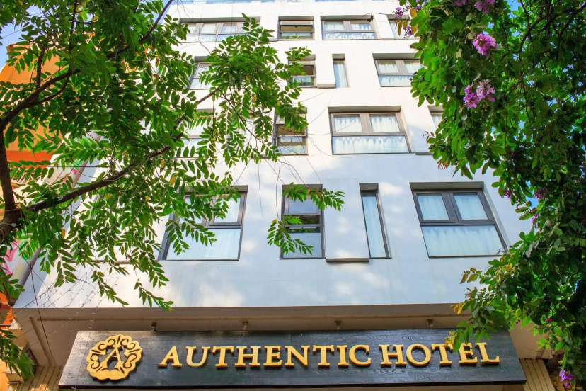 Authentic Hanoi Boutique Hotel — забронировать отель в Ханое