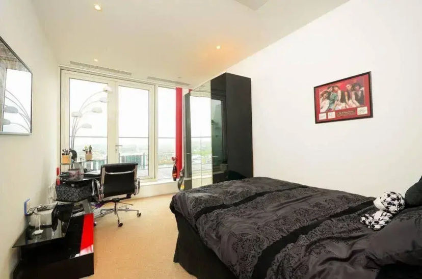 Цены на Berkeley Luxury Serviced Apartments - Canary Wharf в Лондоне