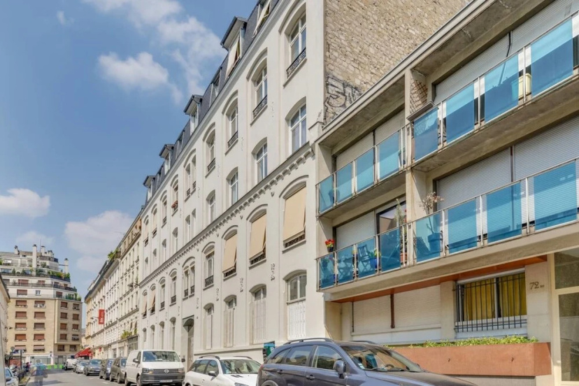 Цены на Superbe Appartement Pour 2 - Pere-Lachaise by Guestready в Париже