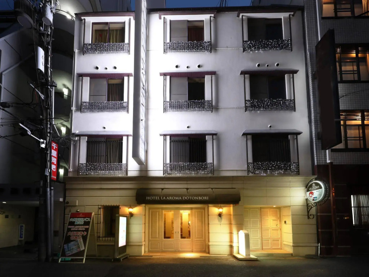 Hotel Fine Aroma Dotonbori — забронировать отель в Осаке