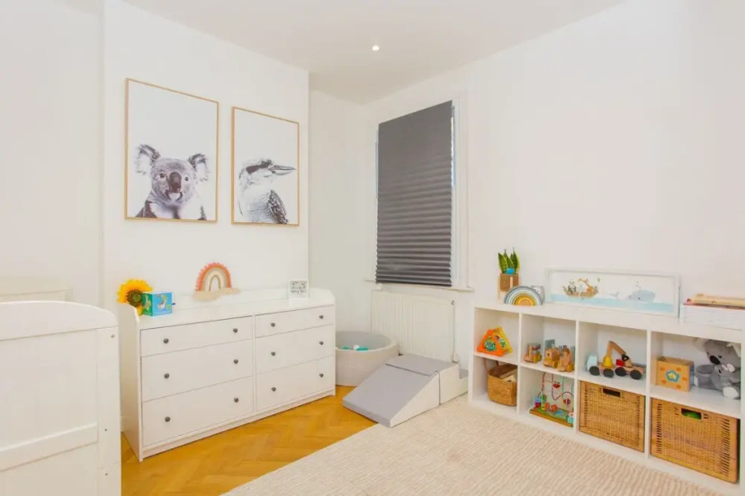 Chic Family-friendly 2 Bedroom Apartment in Clapham Common 3 — отель в Лондоне, Соединенное Королевство