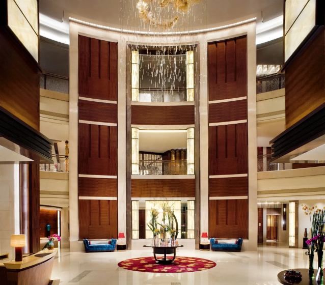 The Ritz-Carlton, Shenzhen — комфортный отель в Шэньчжэне