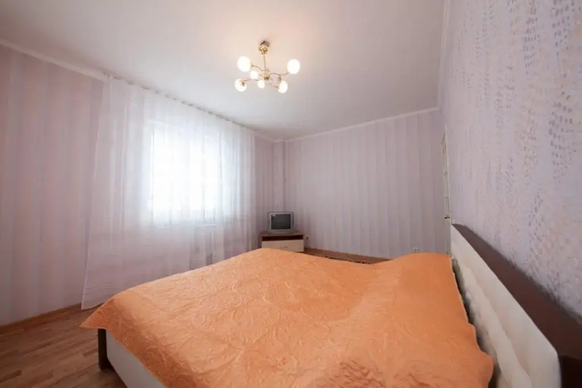 Apartments Kvartirov on str. Baturina, bld. 30/2 — отель с удобным расположением в Красноярске