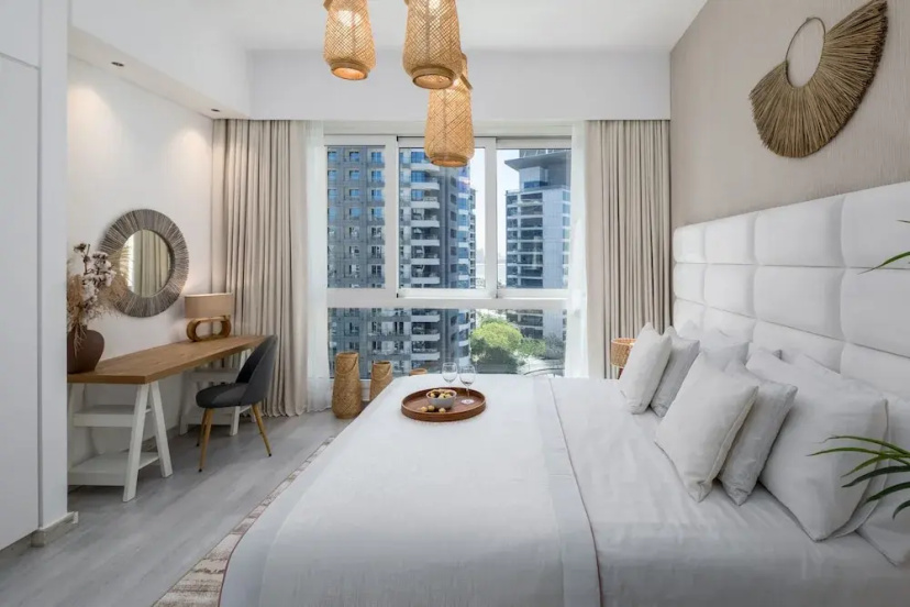 Maison Privee - Bohemian Apt w/ Amazing Seafront Views on The Palm — отель в Дубае, Объединенные Арабские Эмираты