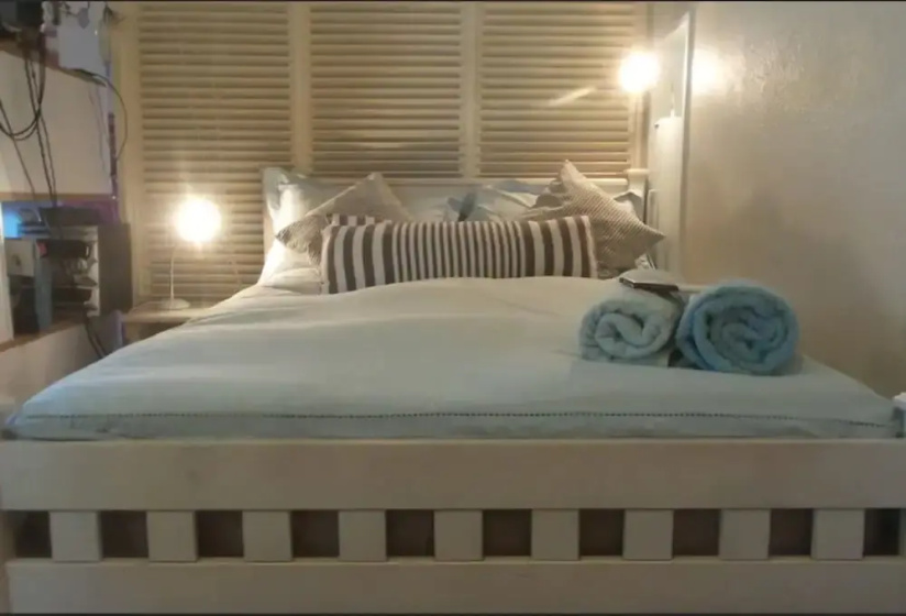 Studio Apartment in Cape Town City — отель в Кейптауне, Южноафриканская Республика