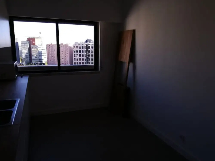 Elegant Apartment - 3 bedrooms & Garage — отель с удобным расположением в Лиссабоне