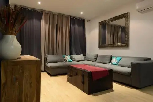 Lexact - Eden Apartment — комфортный отель в Лимассол