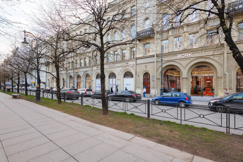DeRent Aparts (ДеРент Апартс) на улице Большая Конюшенная 13 — отель с удобствами в Санкт-Петербурге