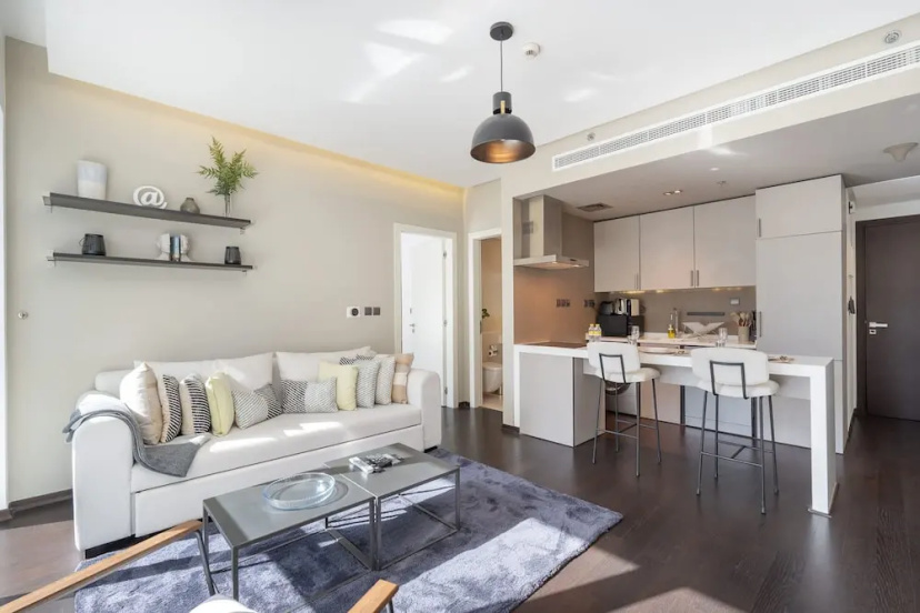 Cozy 1-bedroom Apartment at West Avenue Tower Near Marina Beach — комфортный отель в Дубае