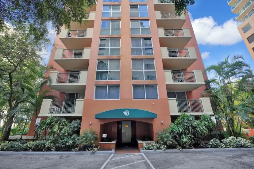 Цены на Gorgeous Spacious 2bed Bayview Apartment в Майами