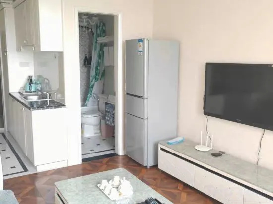 Shanghai Qili Cinema Apartment (Fengxian Development Zone) — отель в Шанхае, Китай