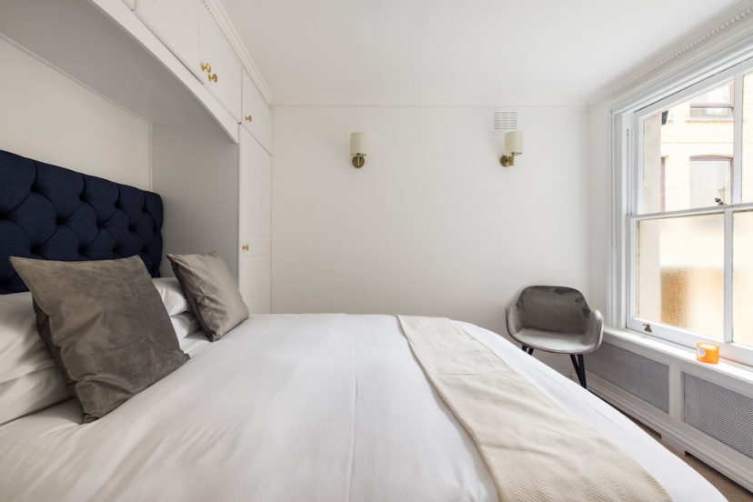 Luxury 2-bed Apartment in Knightsbridge — отель с удобствами в Лондоне
