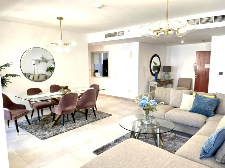 Jbr Sea View Captivating 4-bed Apartment in Dubai — отель в Дубае, Объединенные Арабские Эмираты