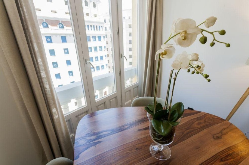Dobo Rooms Gran Via Apartments — комфортный отель в Мадриде