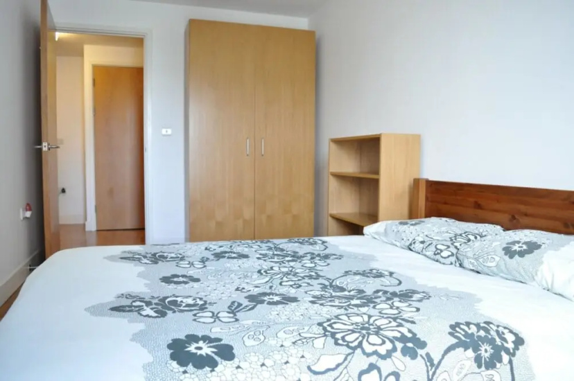 Shoreditch Riverside 2 Bedroom Apartment — отель с удобным расположением в Лондоне