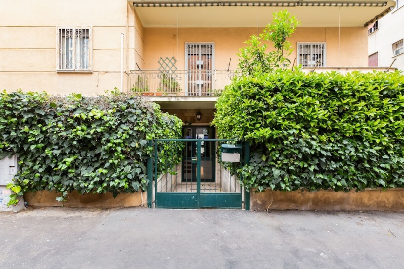 Lovely  3 rooms apartment close Trastevere Station — отель в Риме, Италия