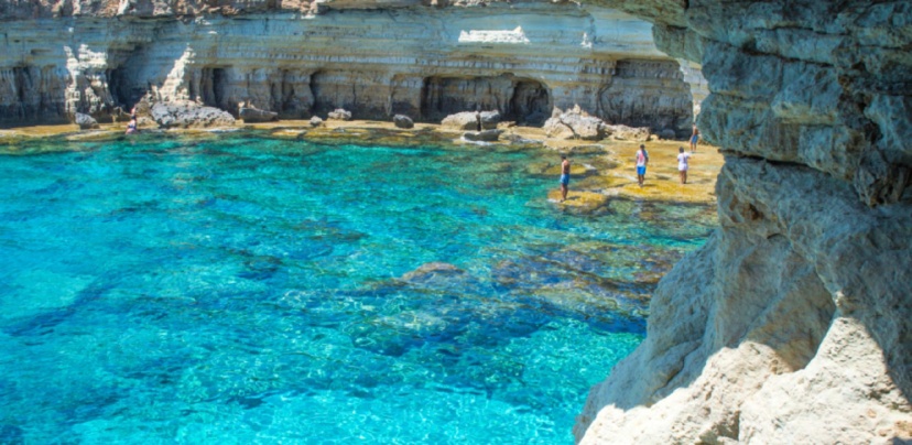 Rent Your Dream Protaras Holiday Villa and Look Forward to Relaxing Beside Your Private Pool, Protar — отель с удобным расположением в Протарас