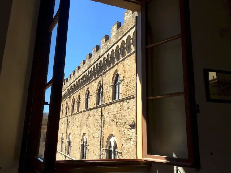 Bargello Apartment in Firenze — отель с удобствами в Флоренции