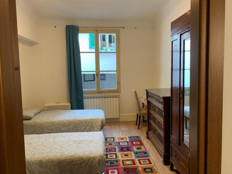 Ginori B in Firenze With 3 Bedrooms and 2 Bathrooms — отель с удобствами в Флоренции